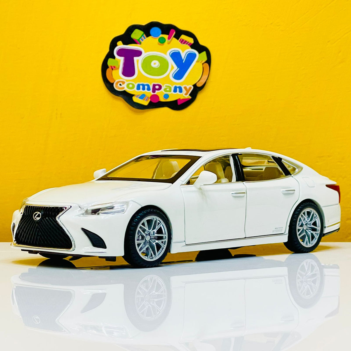1:32 Diecast Lexus LS500H - Hybrid