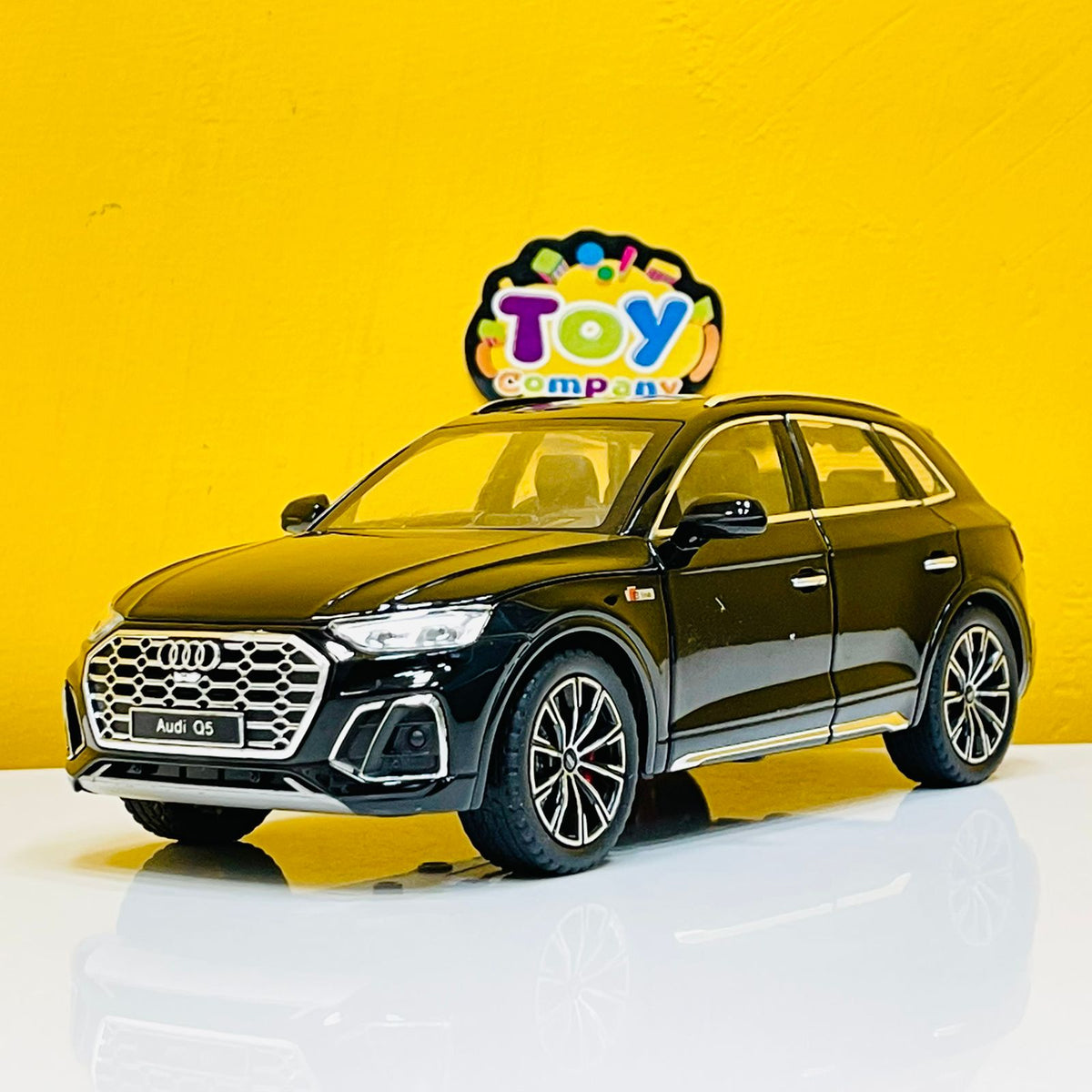 1:24 Diecast Audi Q5 - Licensed model