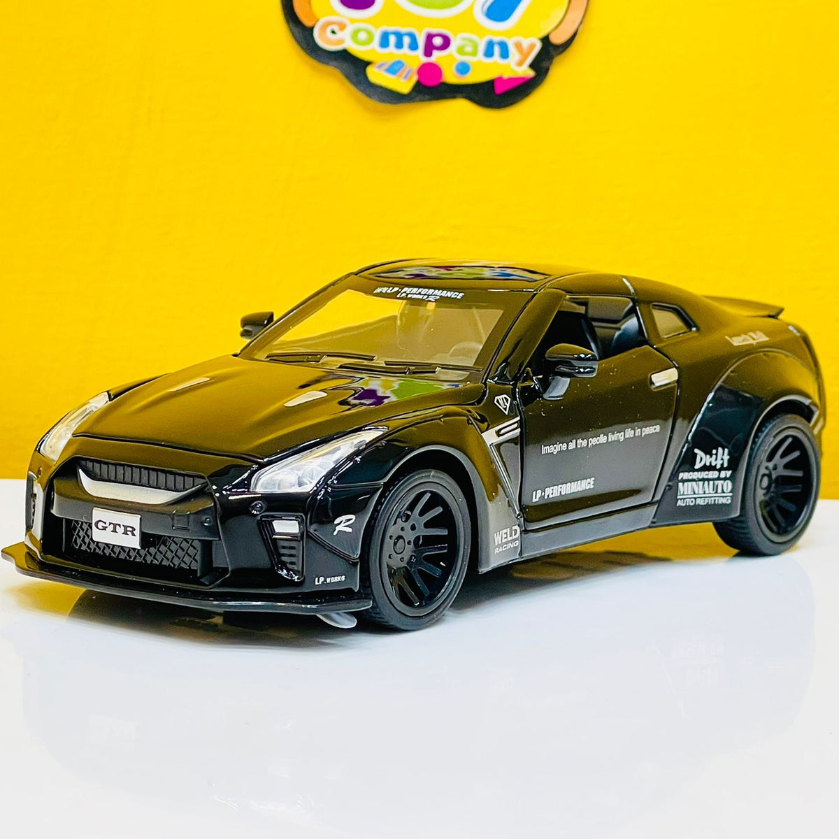 1:32 Diecast Nissan GTR NISMO