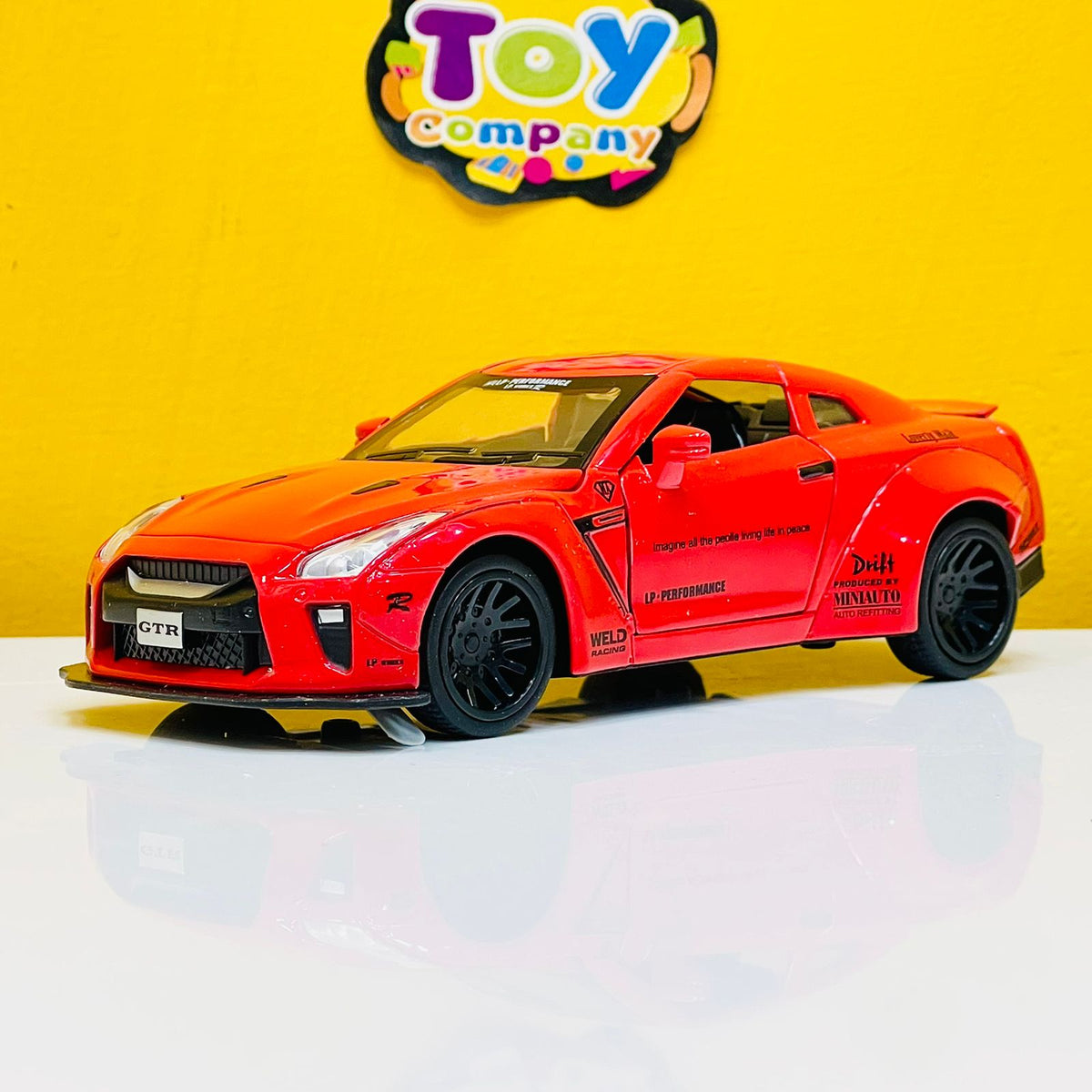 1:32 Diecast Nissan GTR NISMO
