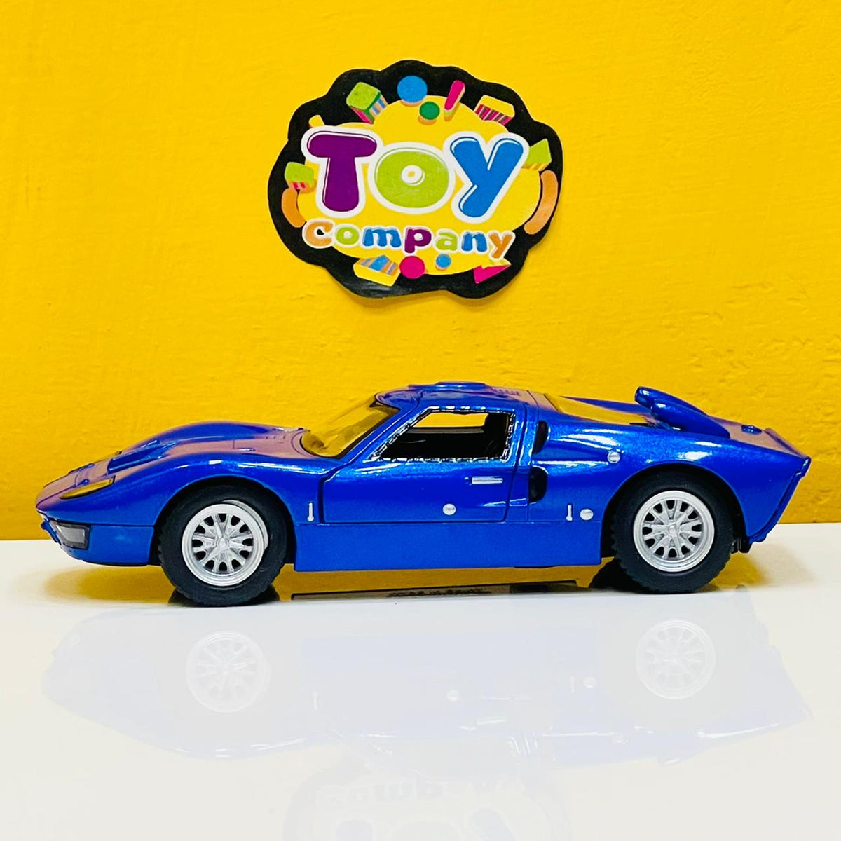 Kinsmart 1:32 1966 Ford GT40 MK II