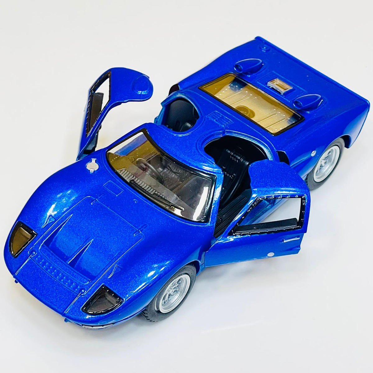 Kinsmart 1:32 1966 Ford GT40 MK II