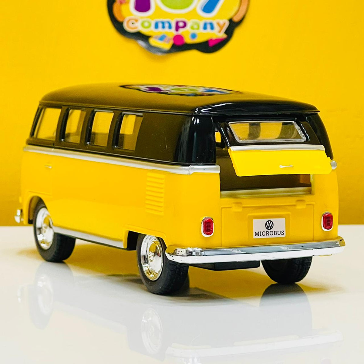 Kinsmart 1:32 1962 Volkswagen Classical Bus