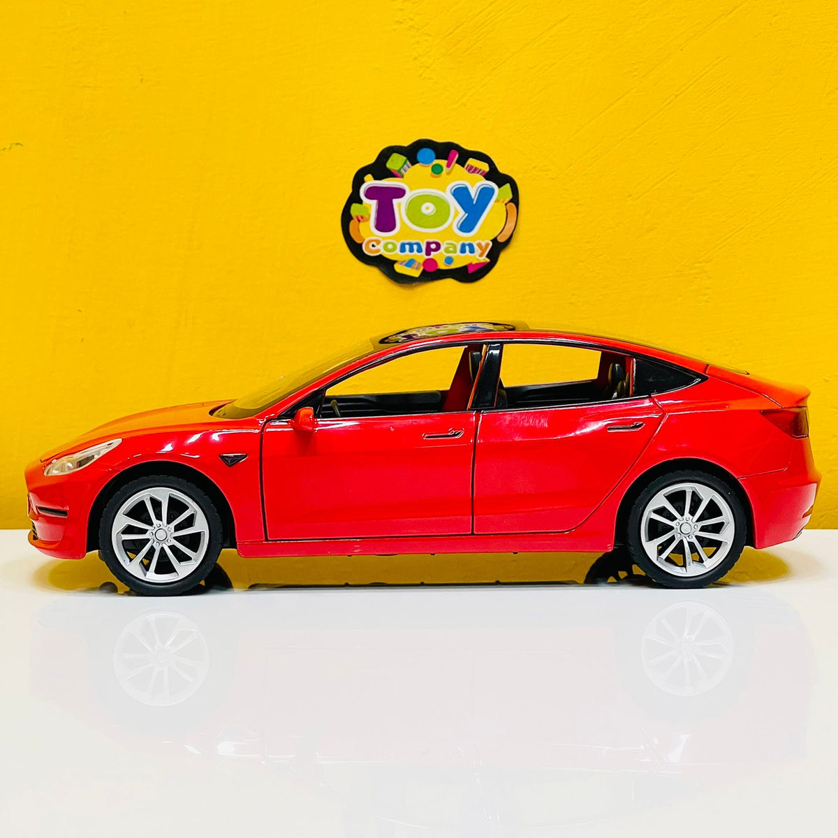 Tesla Model 3 Diecast Model Car 1:24 scale