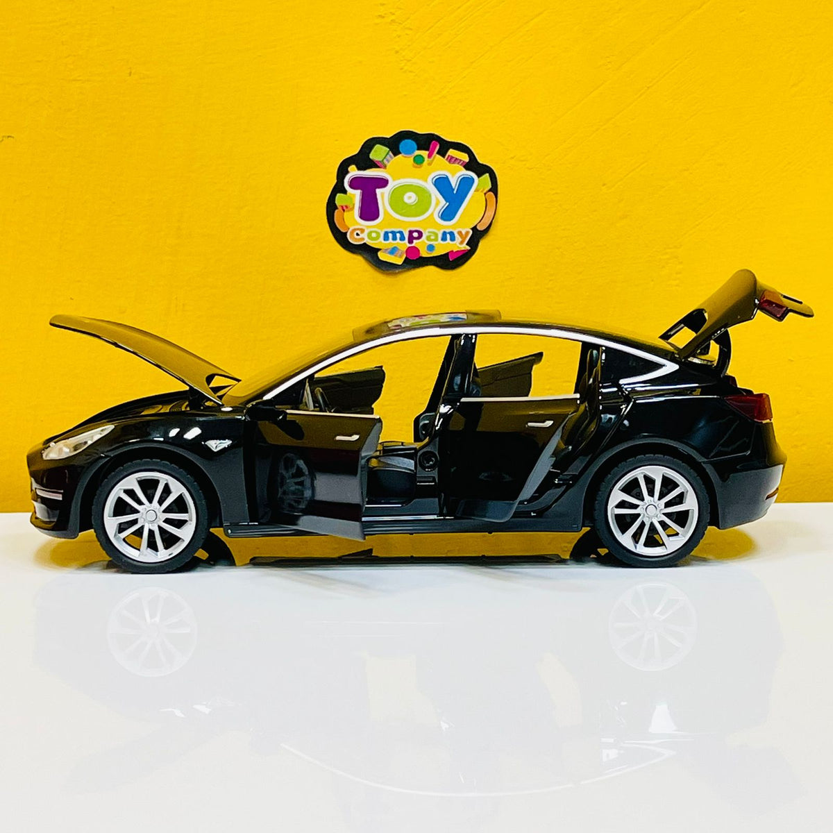Tesla Model 3 Diecast Model Car 1:24 scale