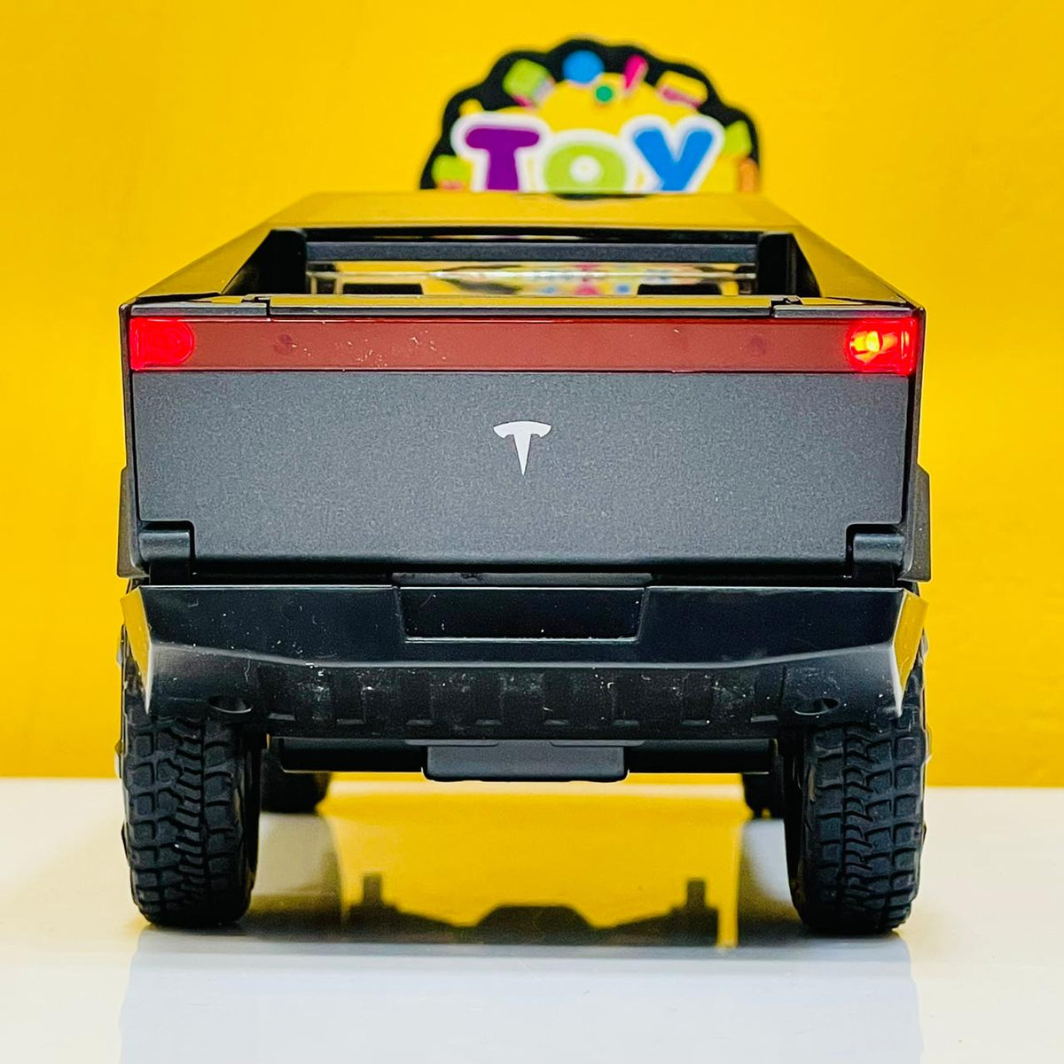 1:24 Diecast Tesla Pickup Truck