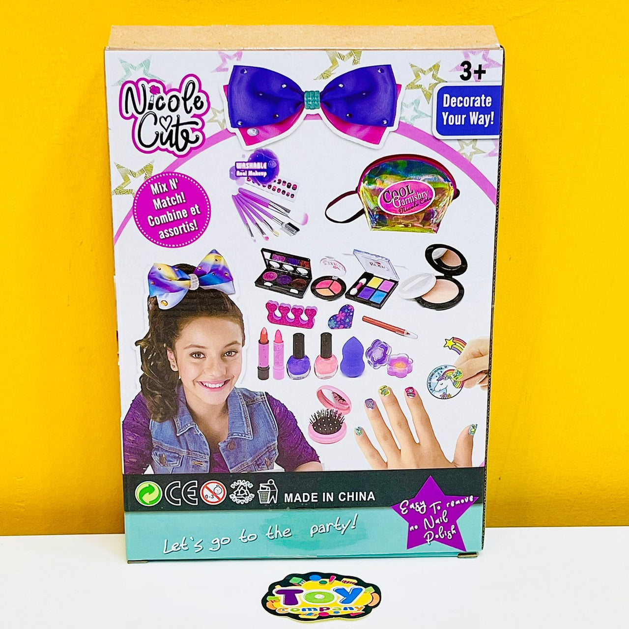 Pretend Play Cool Garnishy Makeup Set with Brushes & Nails