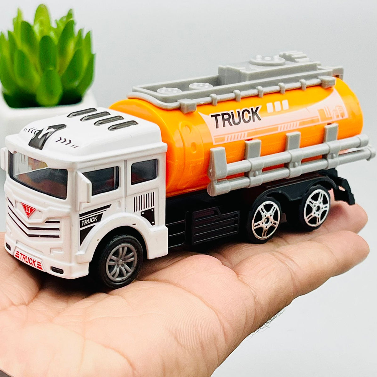 1pc Diecast Metal Construction Truck - Assortment
