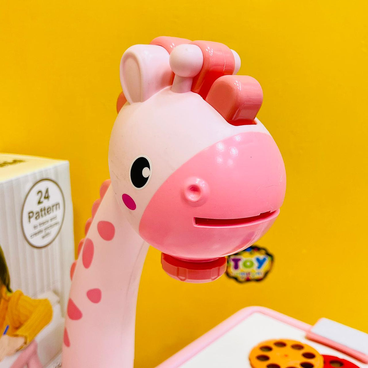 Giraffe Projection Painting Table