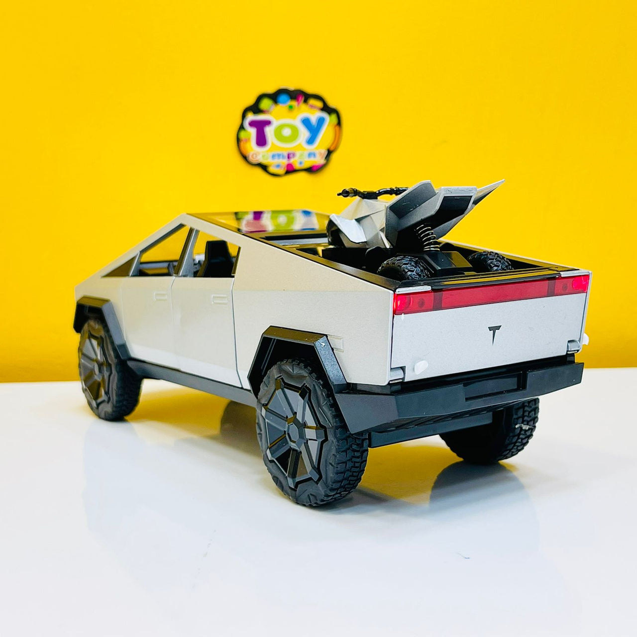 1:24 Diecast Tesla Pickup Truck with Quad Bike