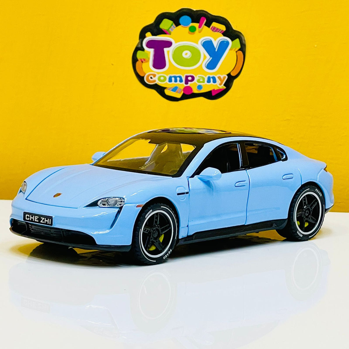 1:32 Diecast Porsche Taycan Model Car