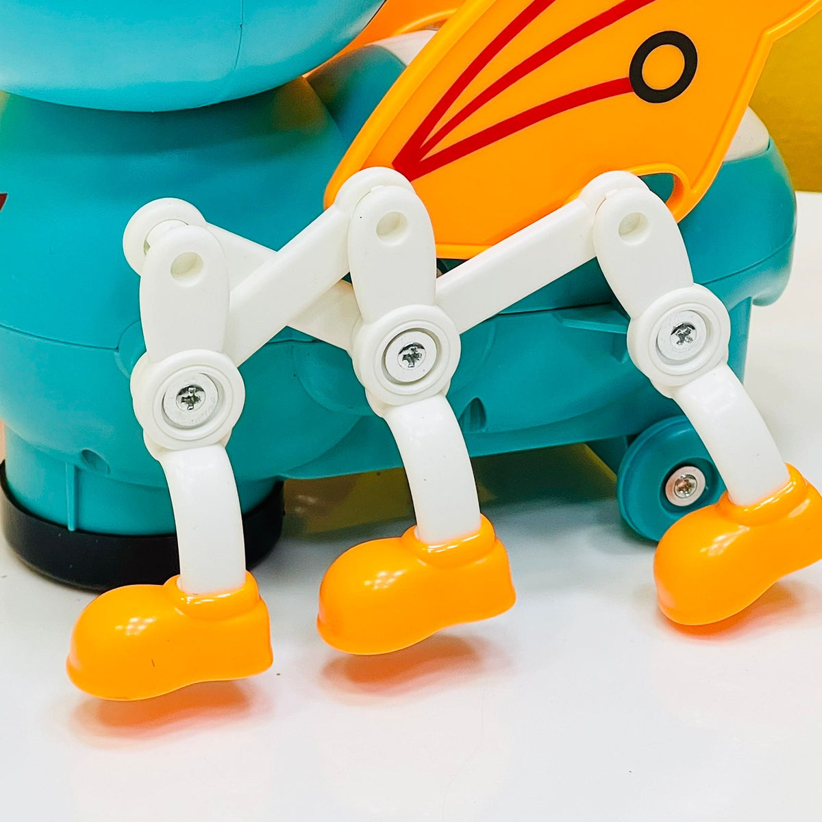 Cute Bee Crawling Toy with Lights & Sound