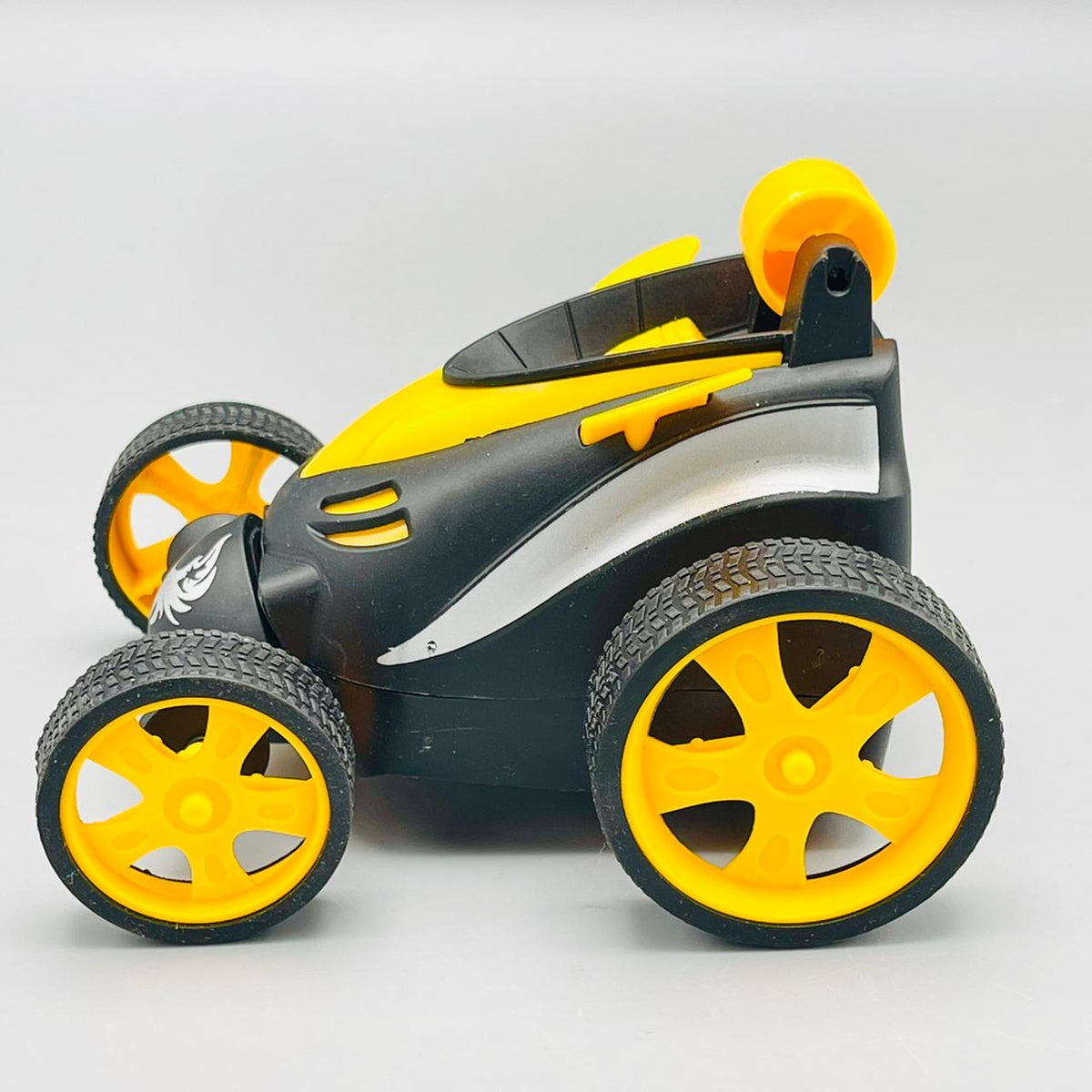 Micro RC Tumbling Stunt Car