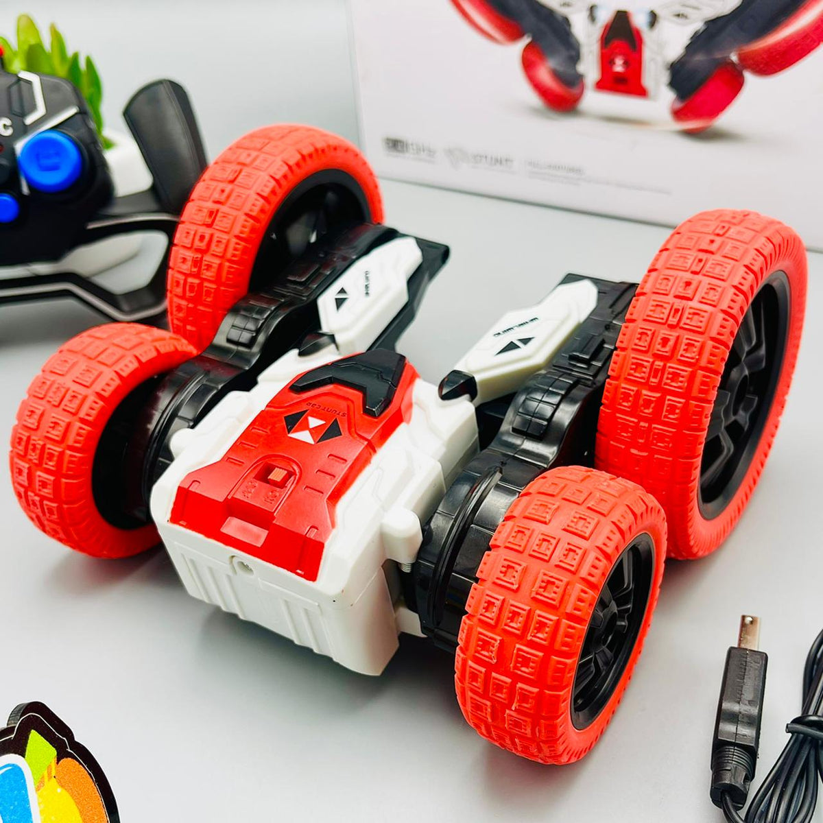 Double-Sided Deformation RC Stunt Car