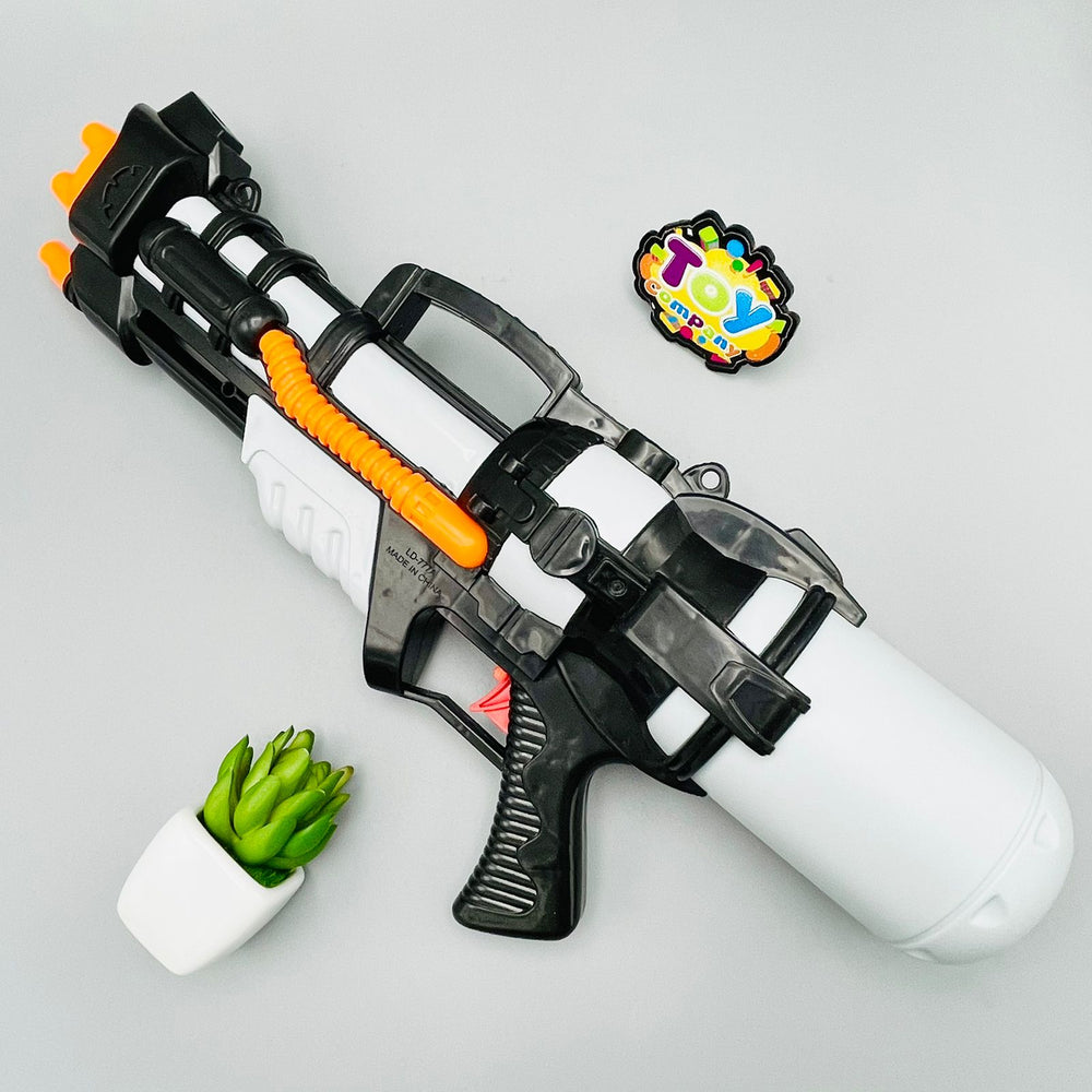 49CMs' Super Pumping Water Gun