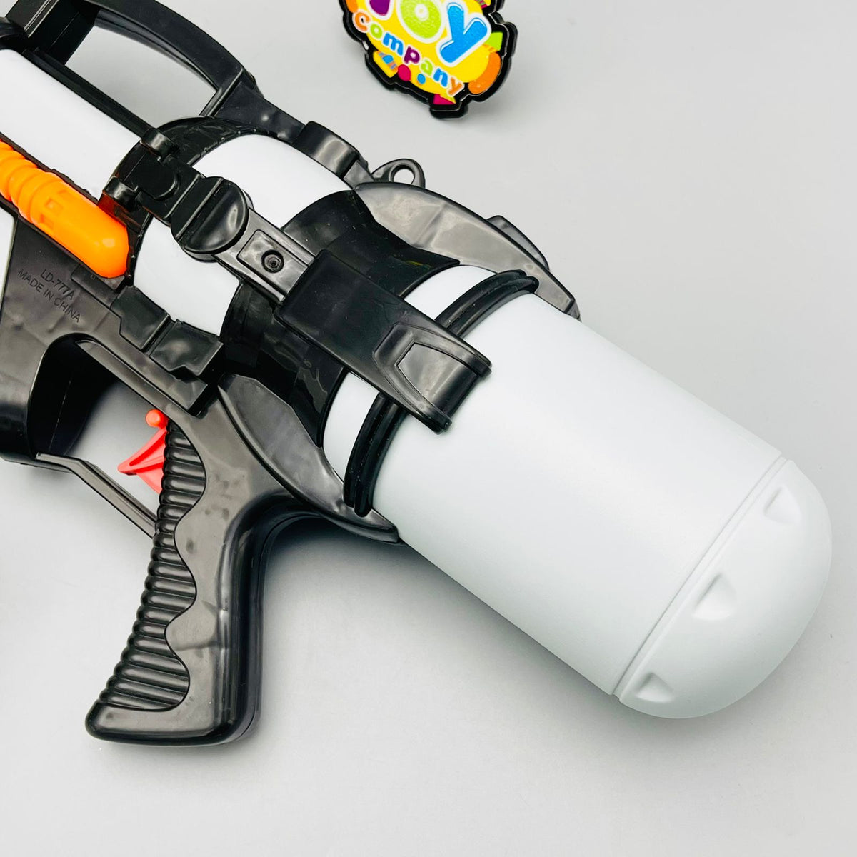 49CMs' Super Pumping Water Gun