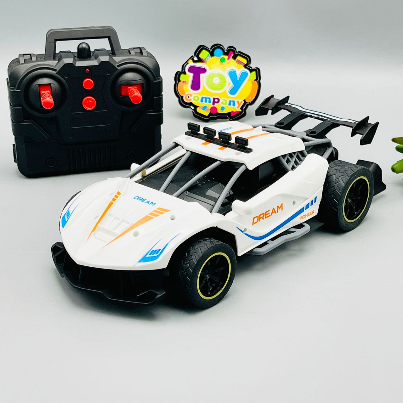 2.4GHZ Remote Control Spray Runner