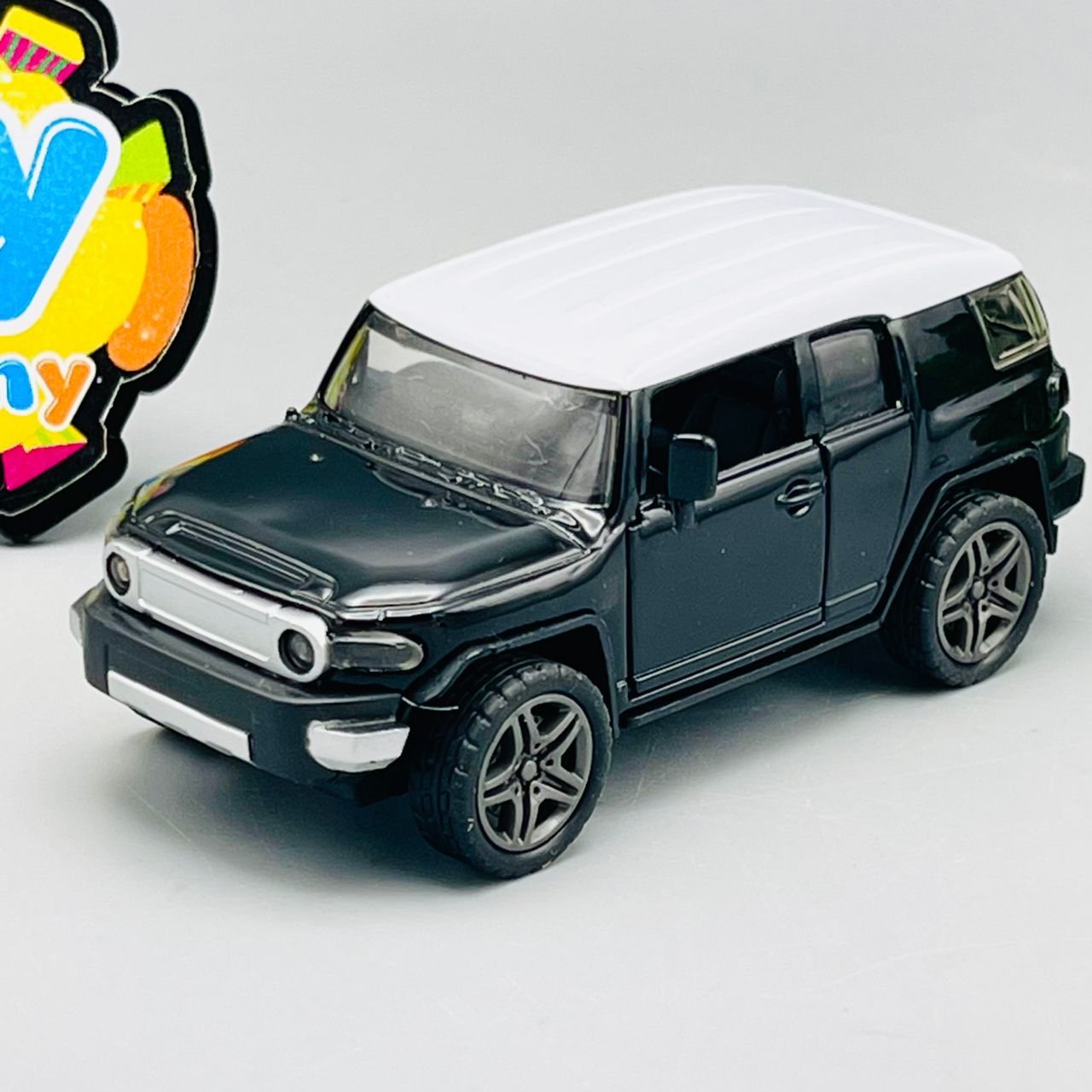 1:36 Diecast FJ Cruiser with Lights & Sound
