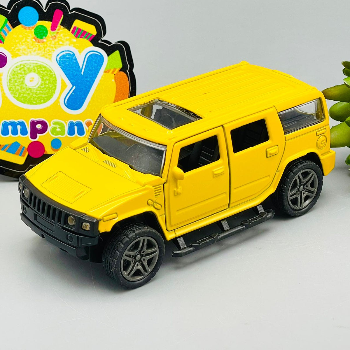 1:36 Diecast Hummer with Lights & Sound