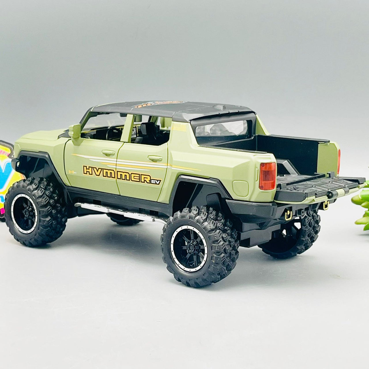 1:24 Diecast Hummer EV Pickup Truck