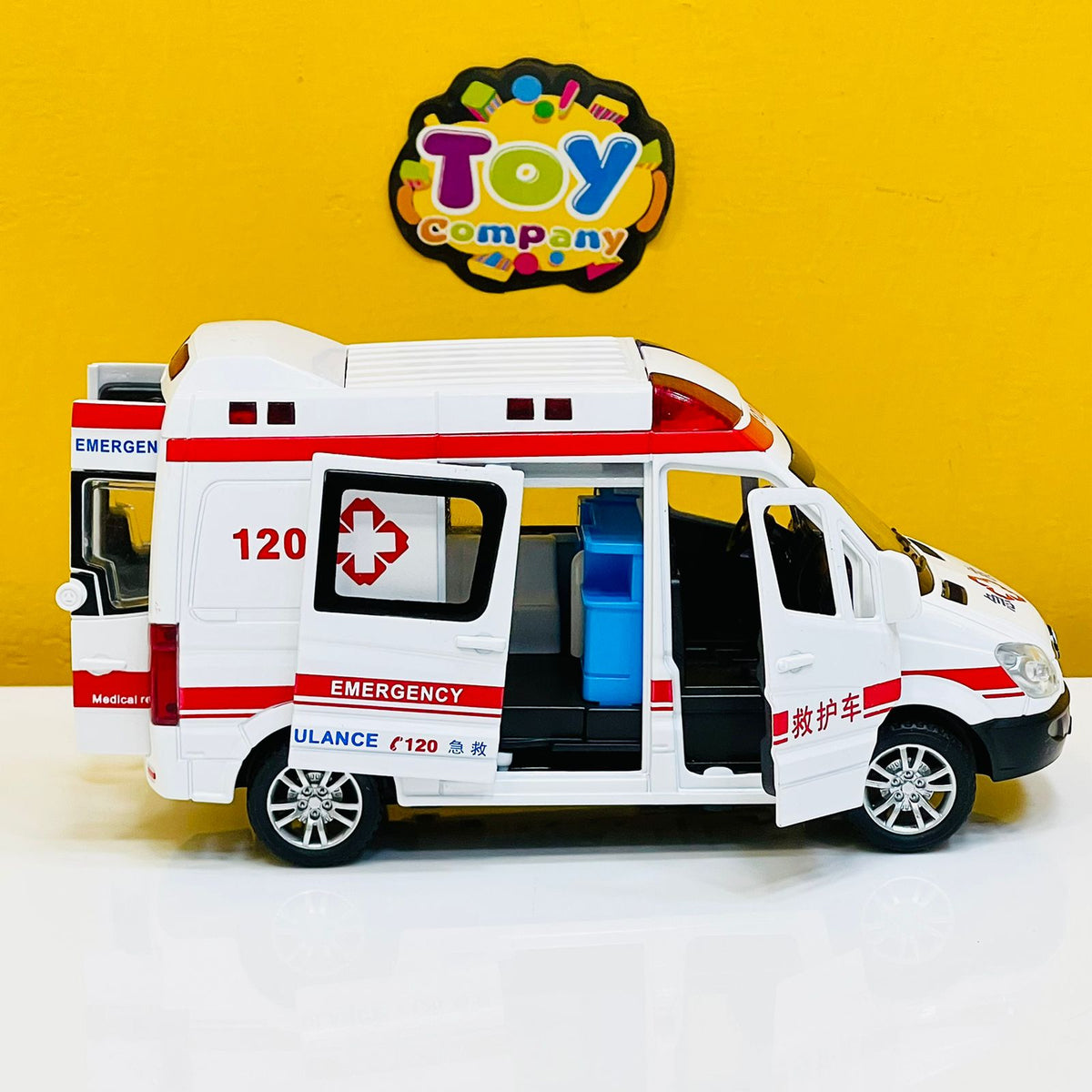 1:32 Diecast Ambulance Mercedes Benz Sprinter