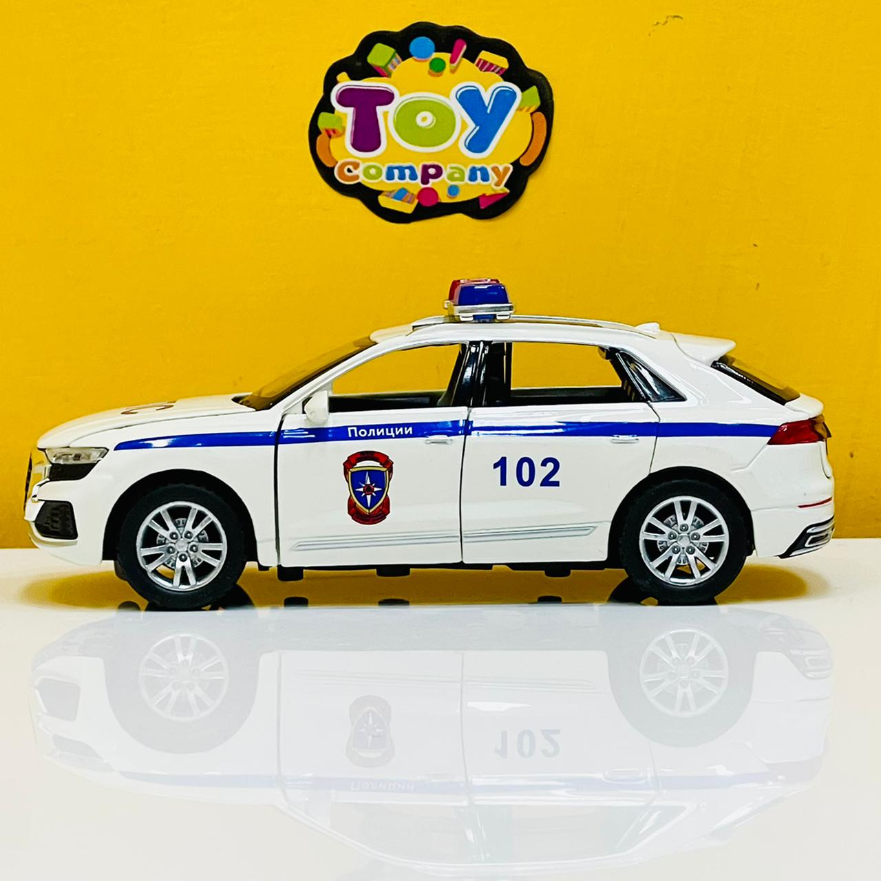 1:32 Diecast Audi Q8 Police Car