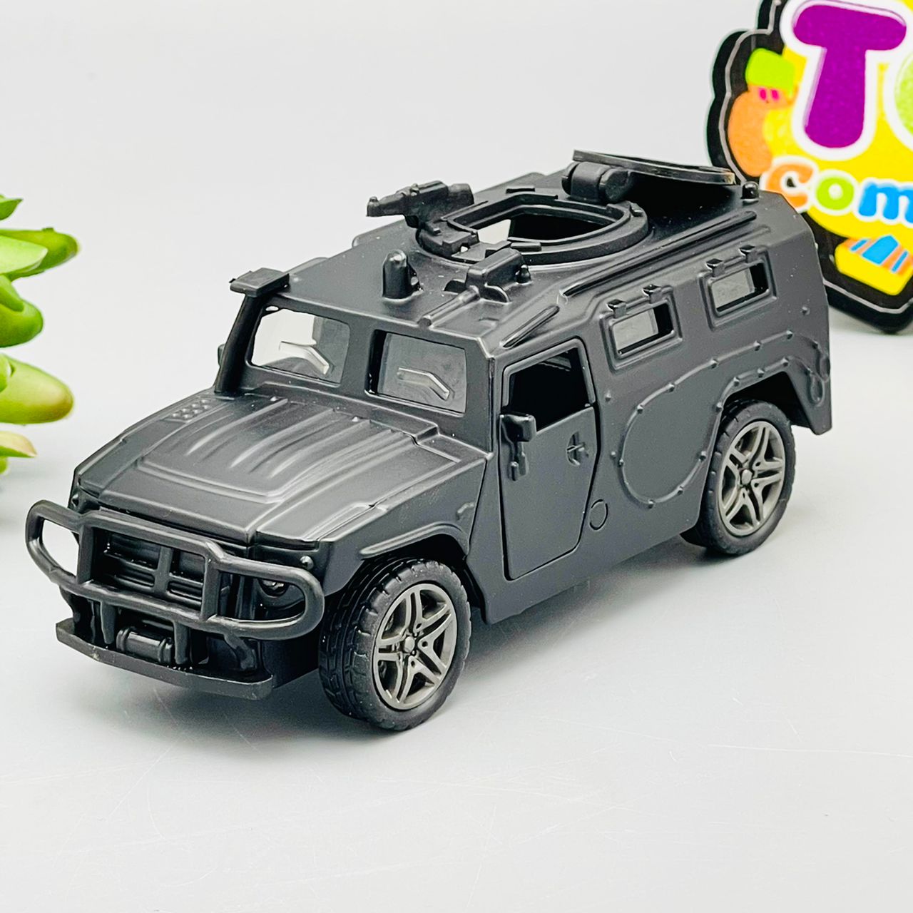 1:36 Diecast Russian Armored Car