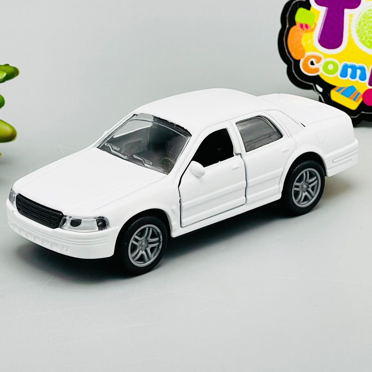 1:36 Diecast Model Car