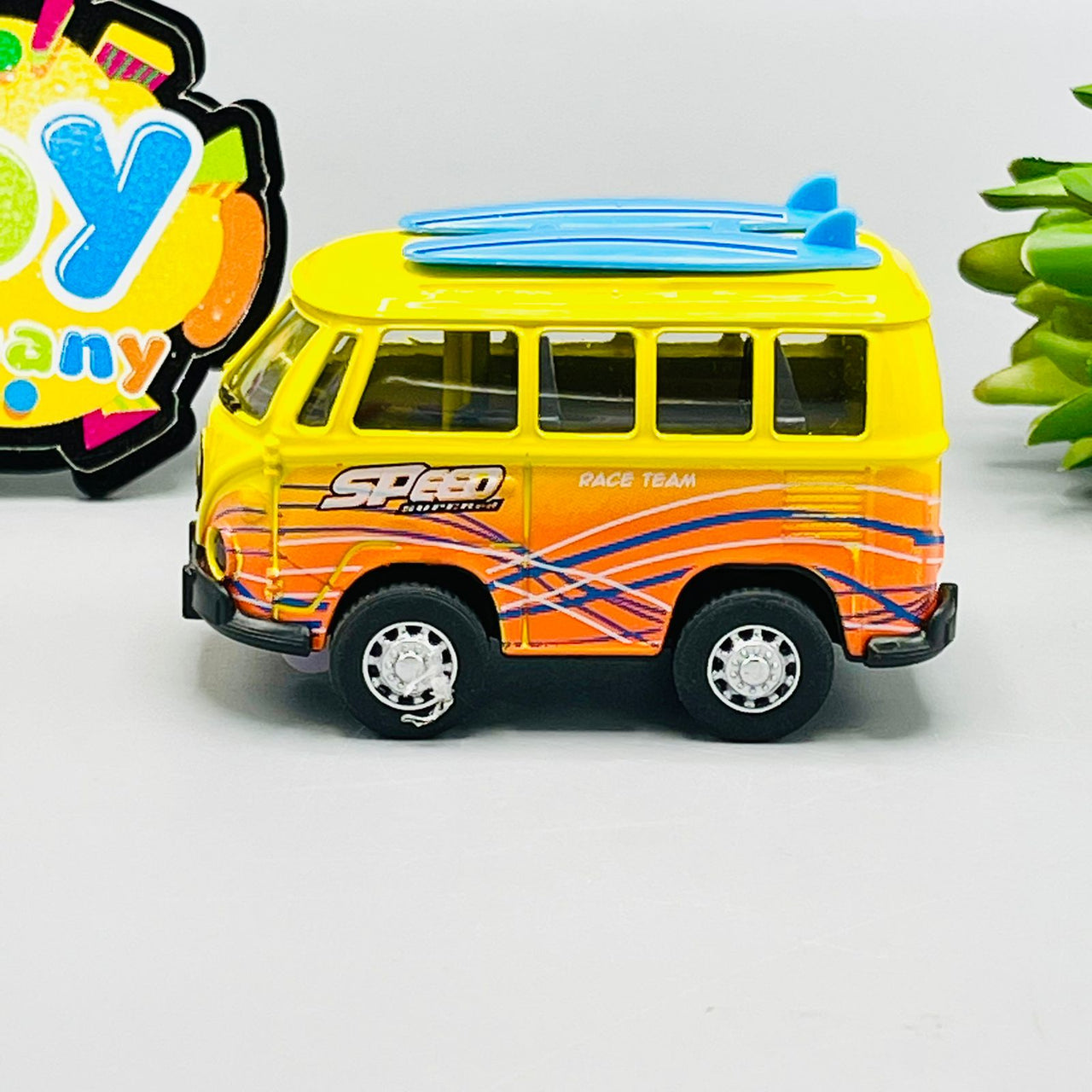 1:36 Diecast Volkswagen Bus Toy
