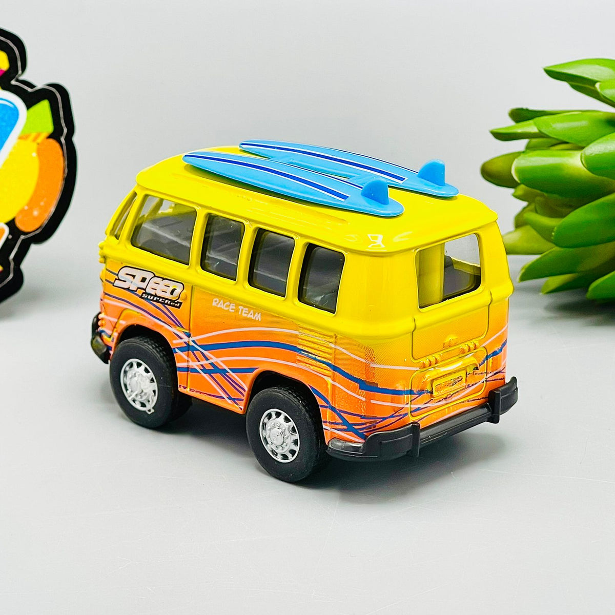 1:36 Diecast Volkswagen Bus Toy