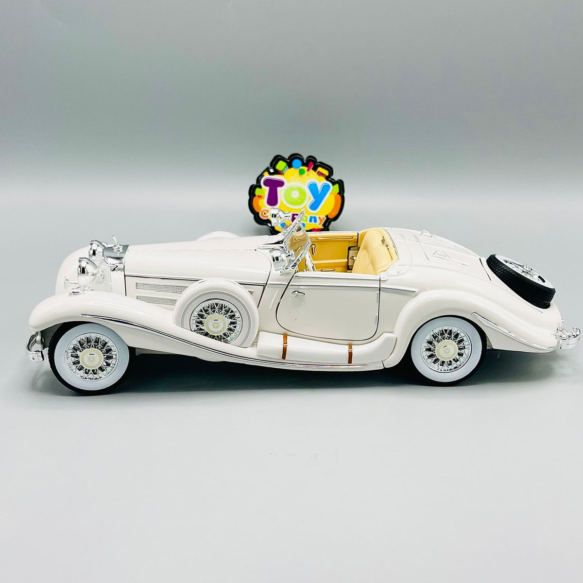 Maisto 1:18 Premier Edition 1936 Mercedez K Typ Specialroadster