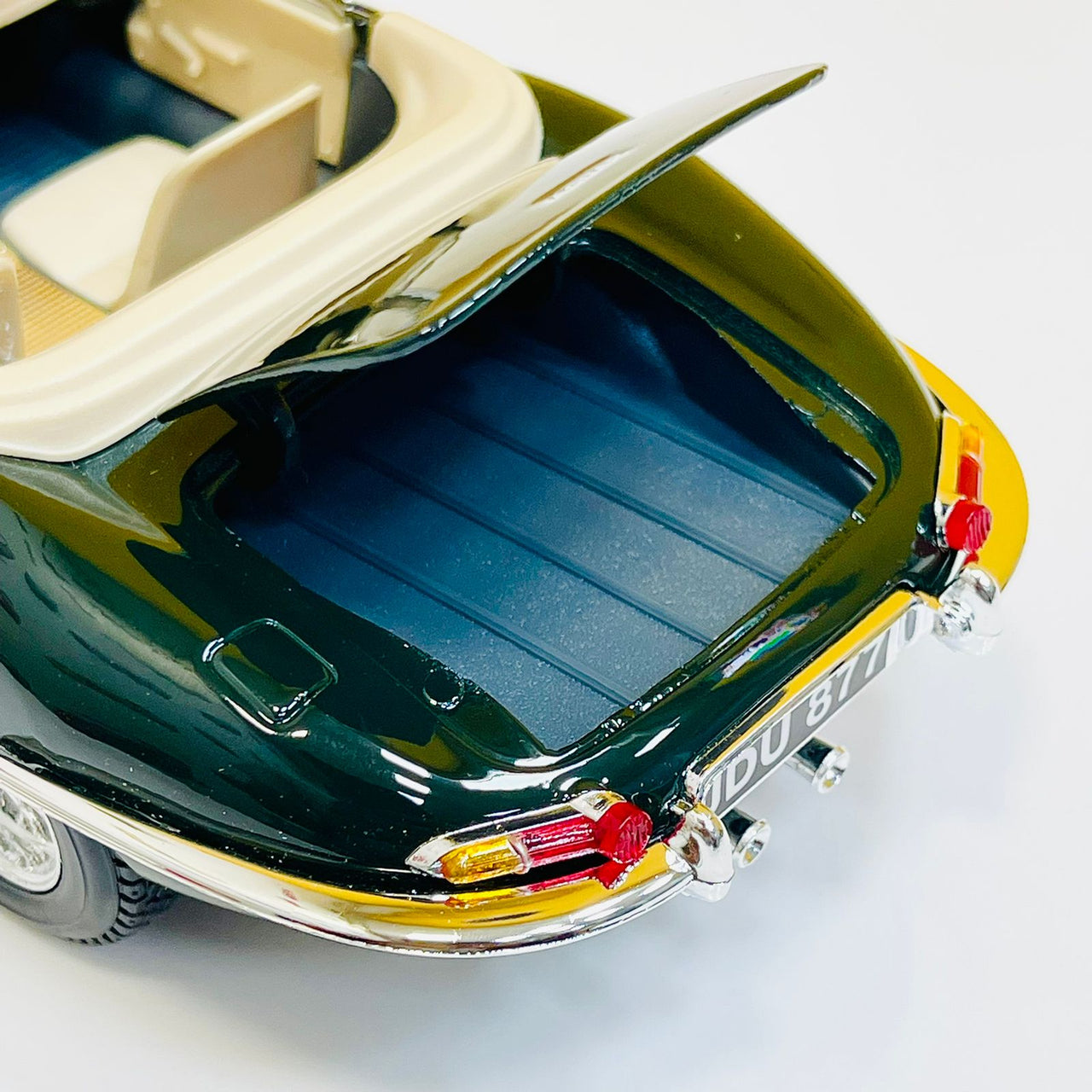 Bburago 1:18 Jaguar E-Type Cabriolet