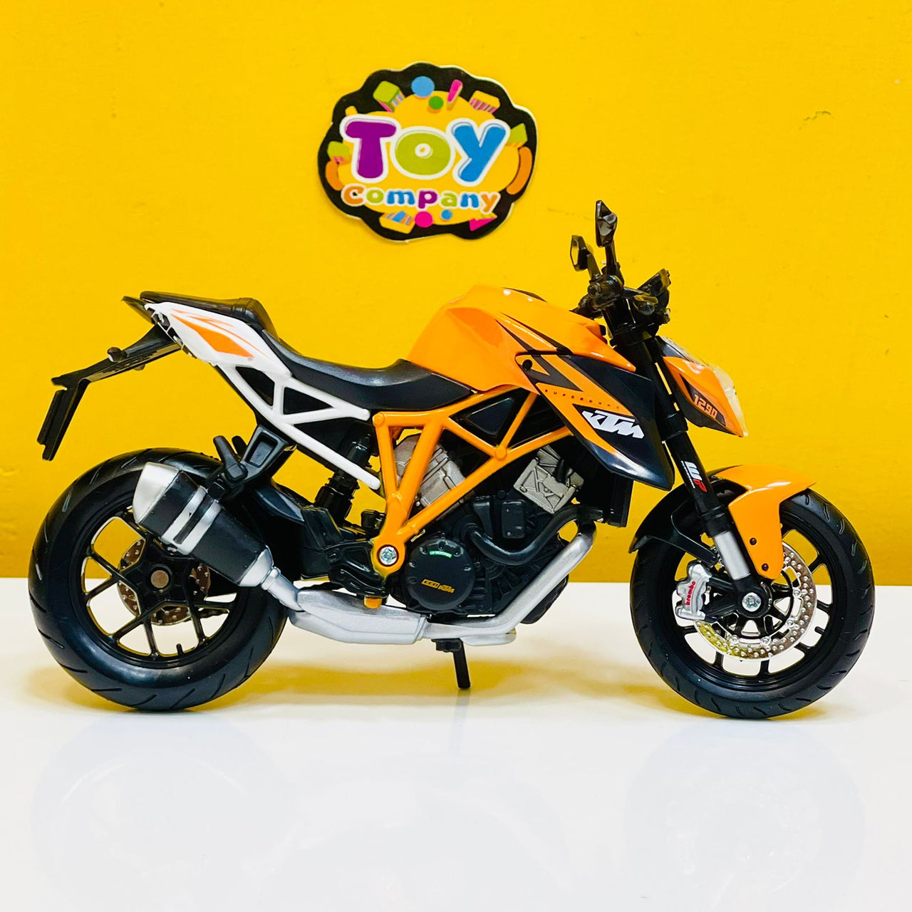 Maisto Diecast 1:12 KTM 1290 Super Duke-R Model Bike