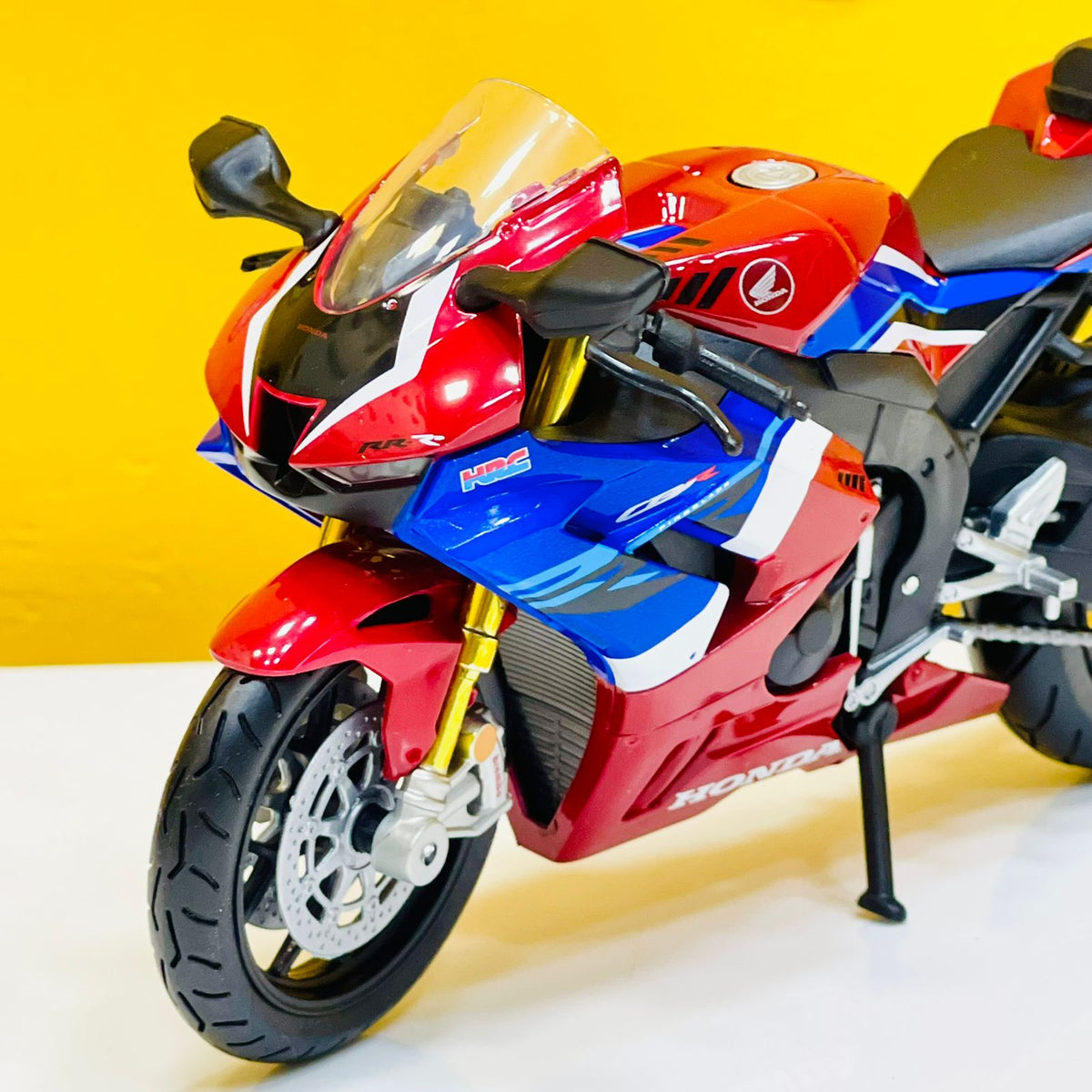 Maisto Diecast 1:12 Honda CBR 1000RR-R Fireblade SP