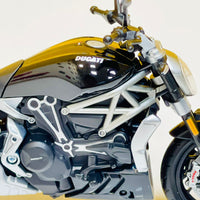 Maisto Diecast 1:12 Ducati X Diavel S Model Bike