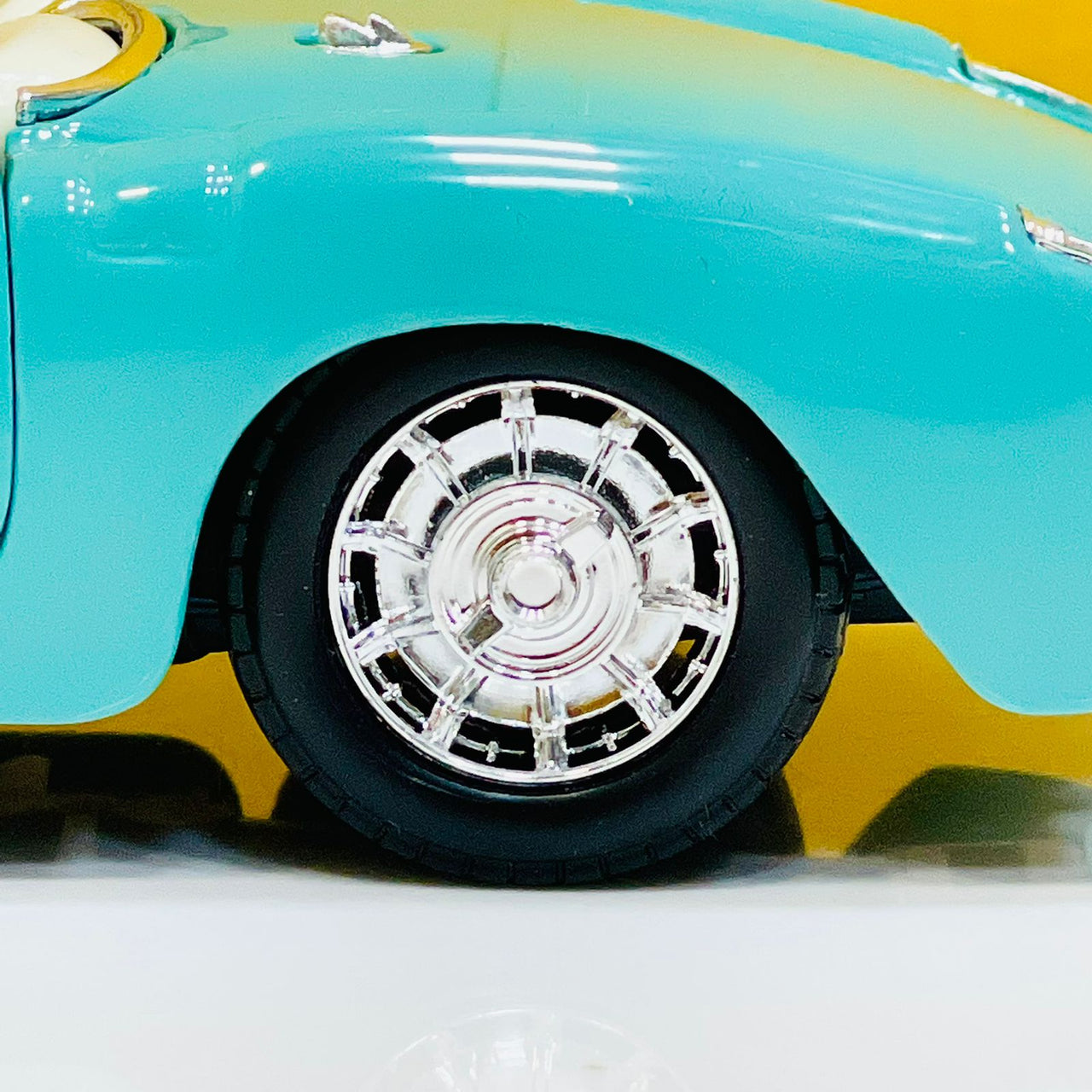 Maisto 1:24 Chevrolet Corvette (1957)