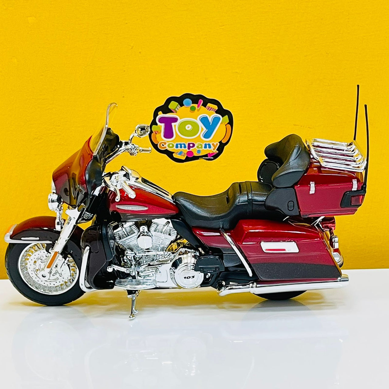 1:12 Harley Davidson 2013 FLHTK Electra Glide Ultra - Limited