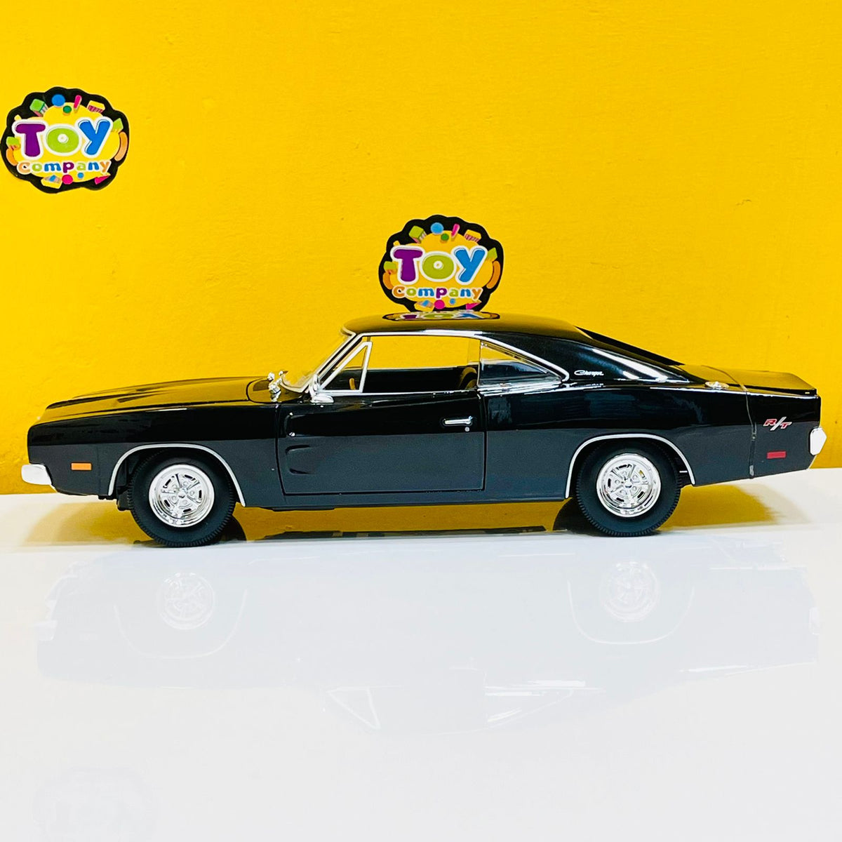 Maisto 1:18 Special Edition 1969 Dodge Charger - Black