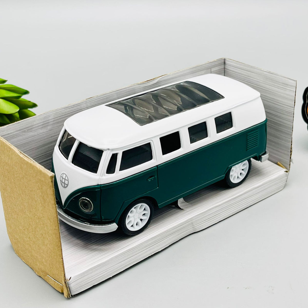 Diecast Volkswagen Model Bus