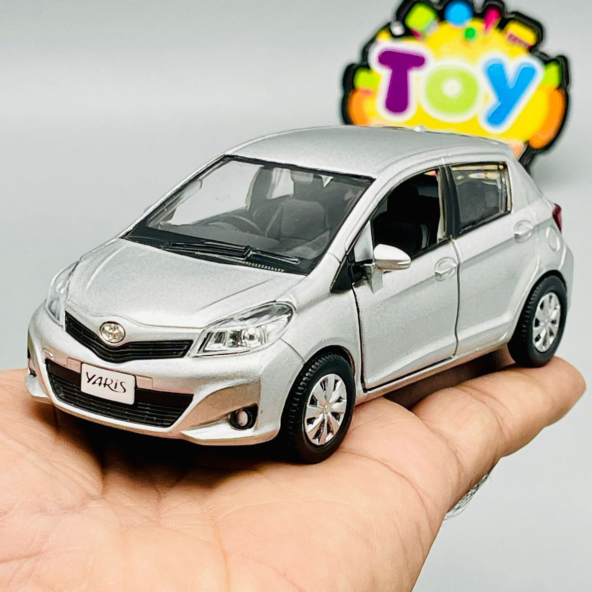 1:36 Diecast Metal Toyota Vitz Model Car