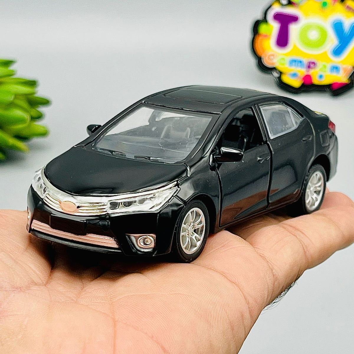 1:36 Diecast Metal Toyota Corolla Grande