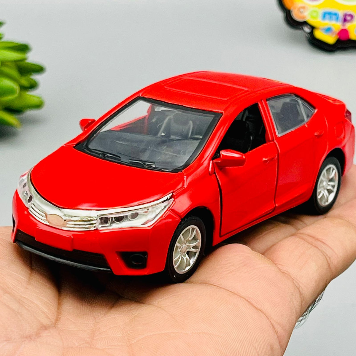 1:36 Diecast Metal Toyota Corolla Grande