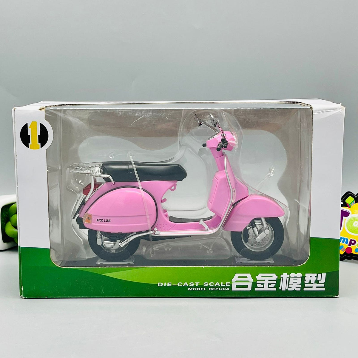 1:10 Premium Diecast Vespa Model