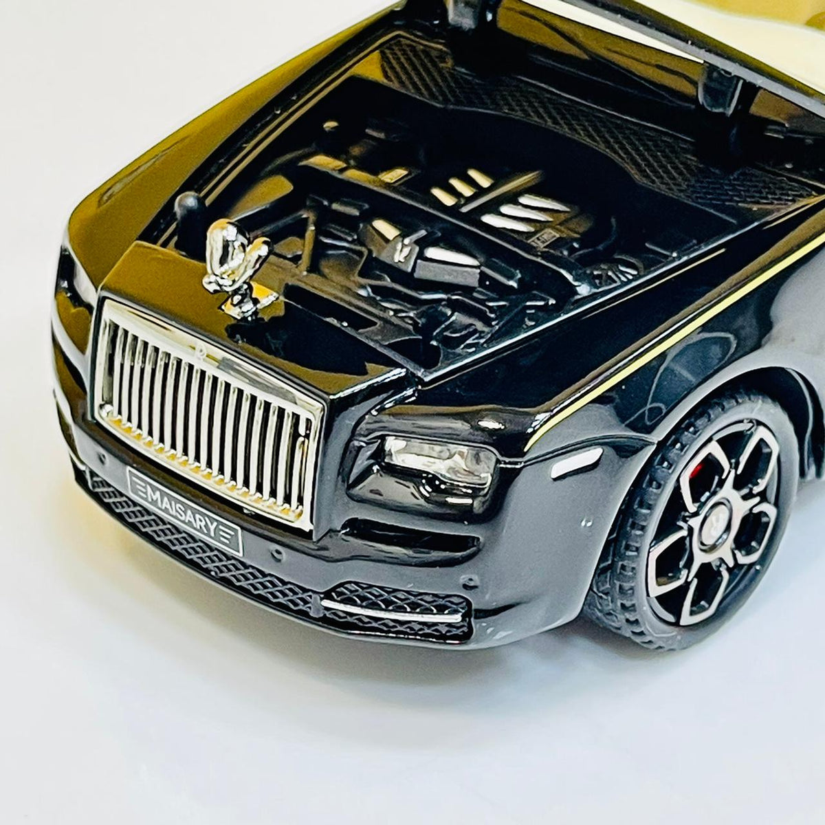1:32 Diecast Mansory Rolls Royce Phantom