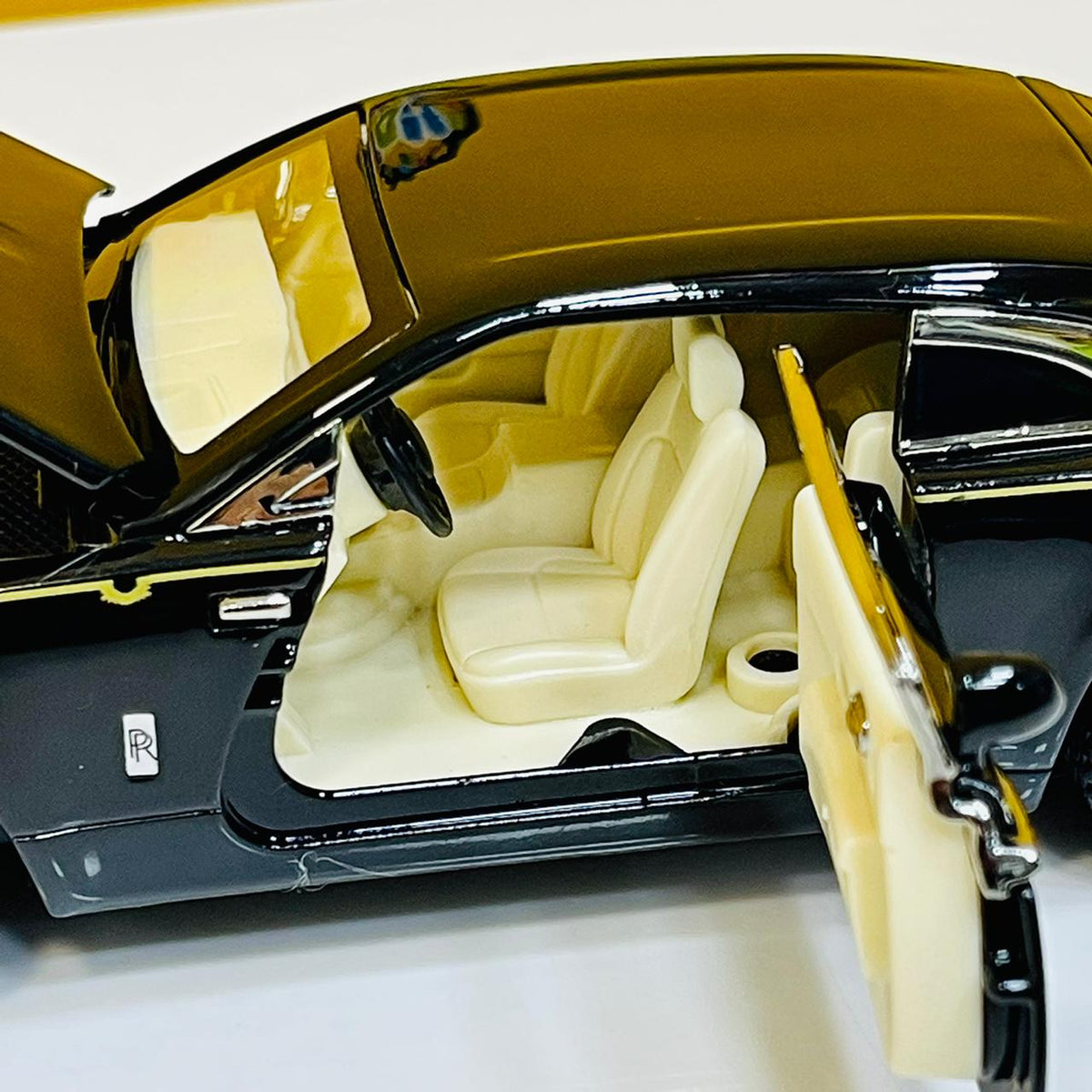 1:32 Diecast Mansory Rolls Royce Phantom
