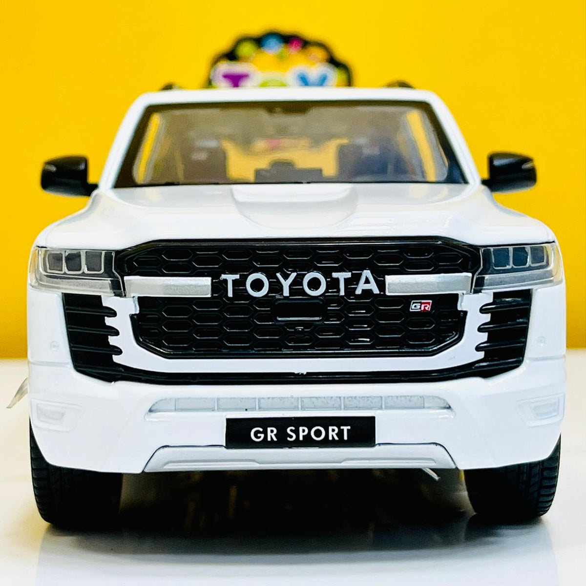 1:24 Diecast Toyota Land Cruiser GR Sport With Miniature