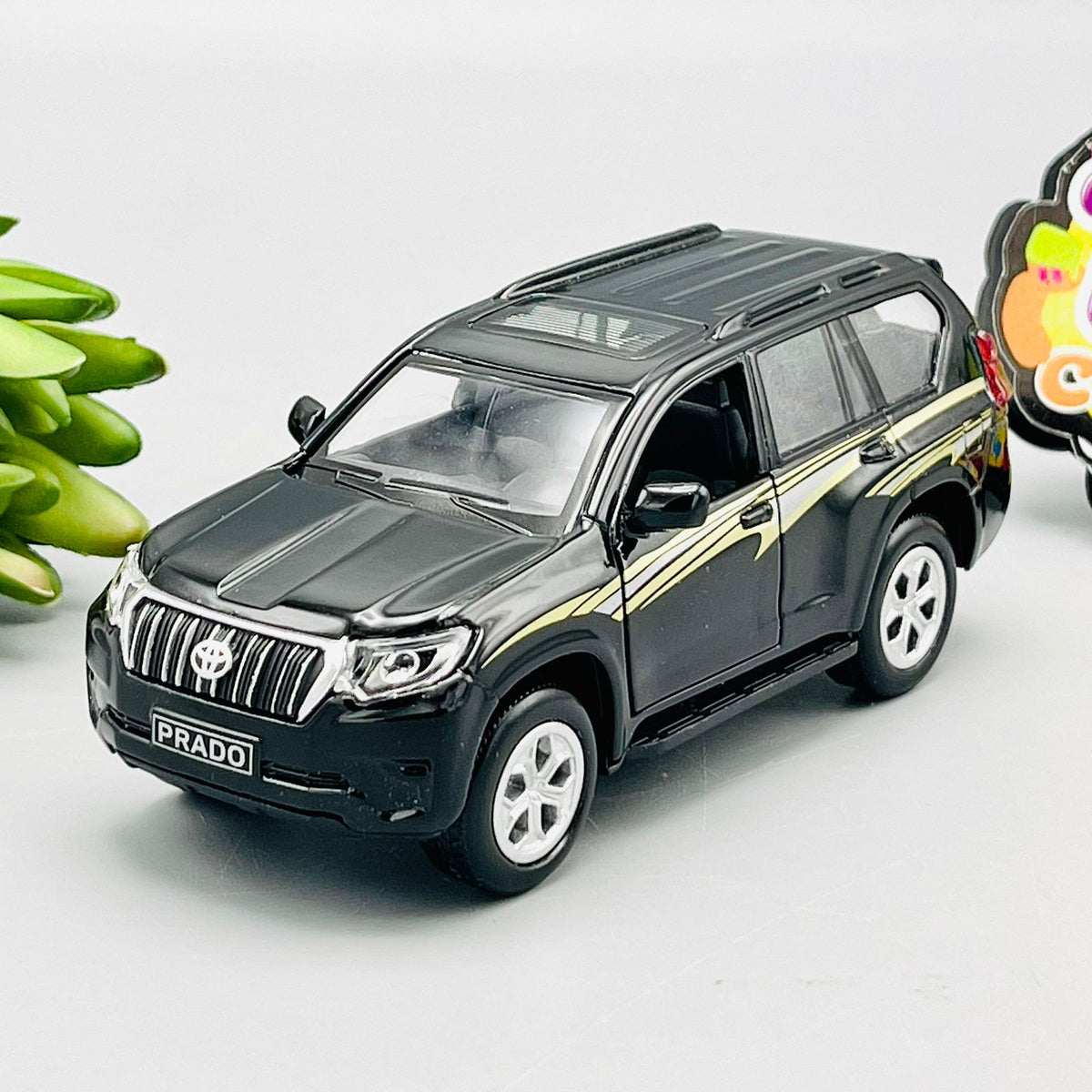 1:36 Alloy Land Cruiser Prado TX-L