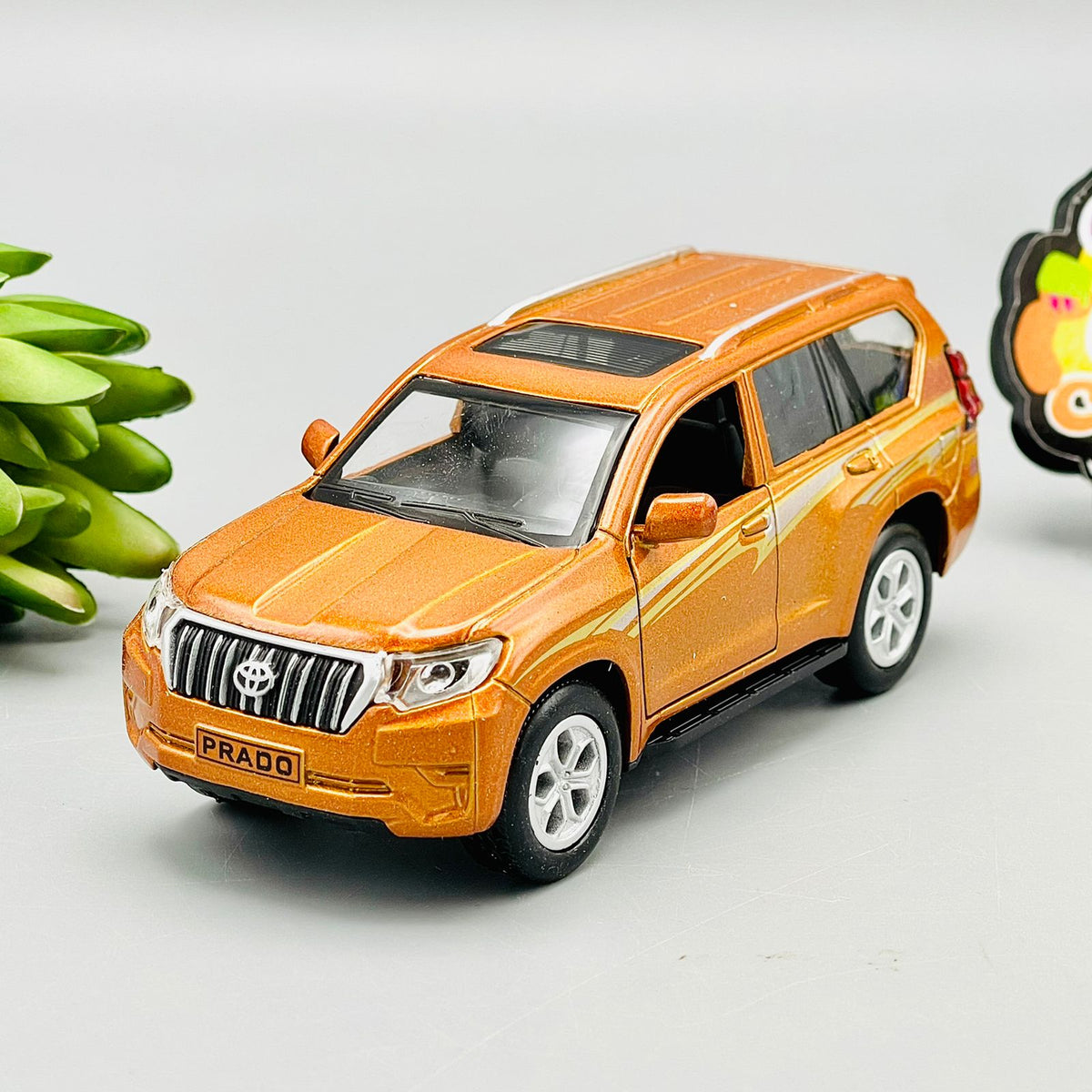 1:36 Alloy Land Cruiser Prado TX-L