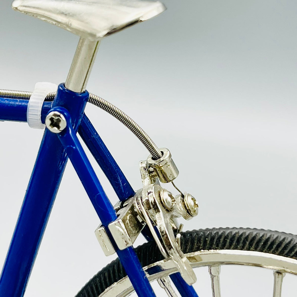 1:10 Diecast Metal Bicycle (Toy)