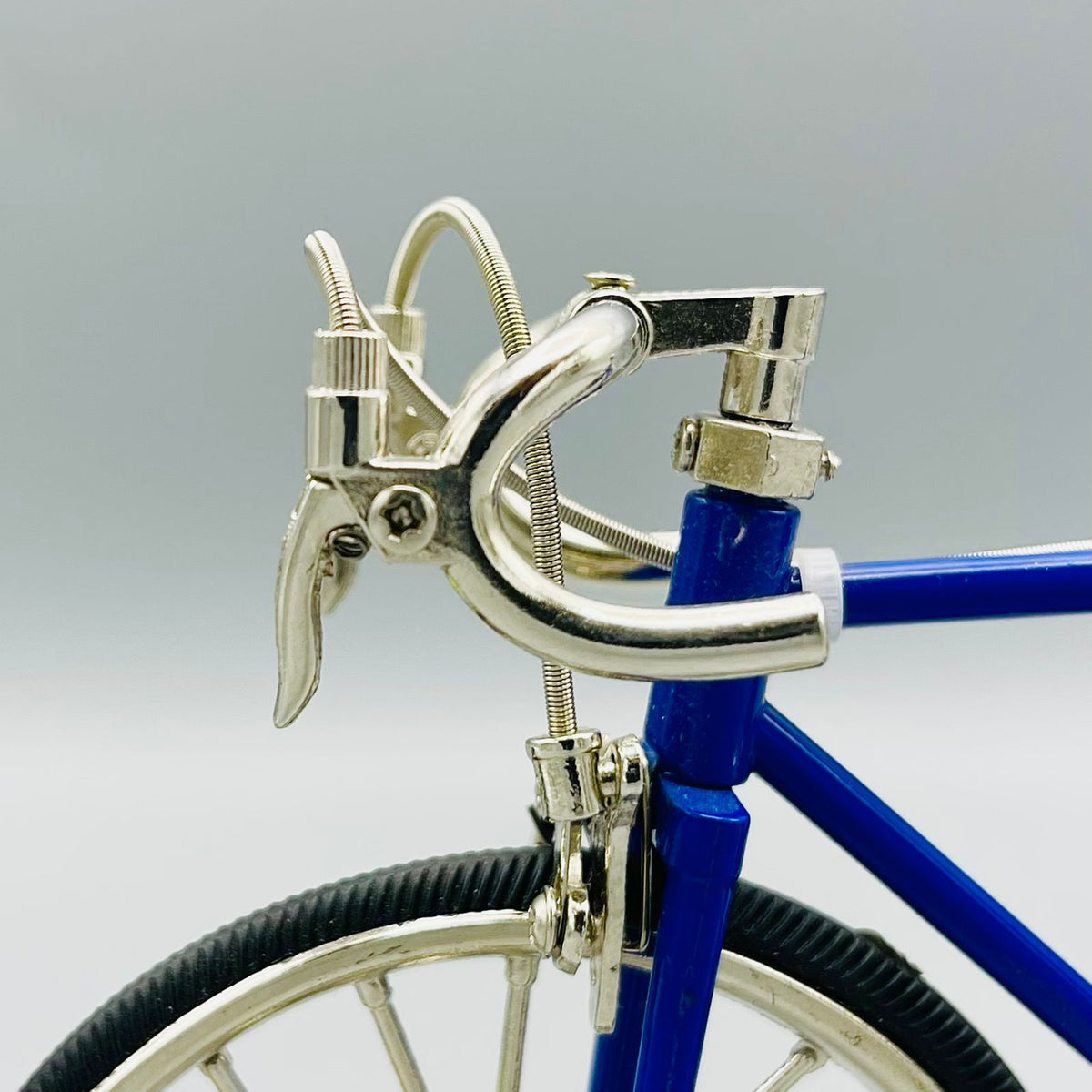 1:10 Diecast Metal Bicycle (Toy)